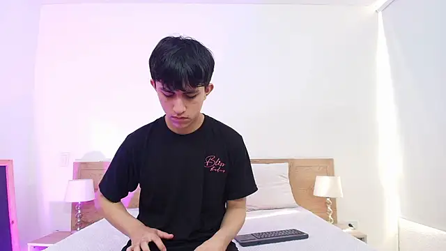 hoot booys  online show from March 23, 8:35 pm