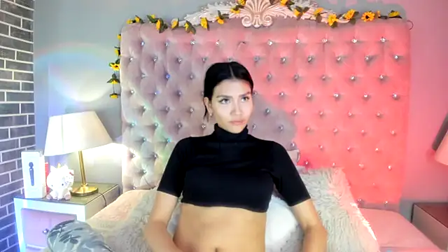 Snapshot of TanyaBello chatting on June 23, 4:43 am TanyaBello online show from June 23, 4:43 am