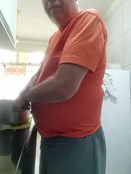 Scorpions2025 online show from December 2, 4:35 pm