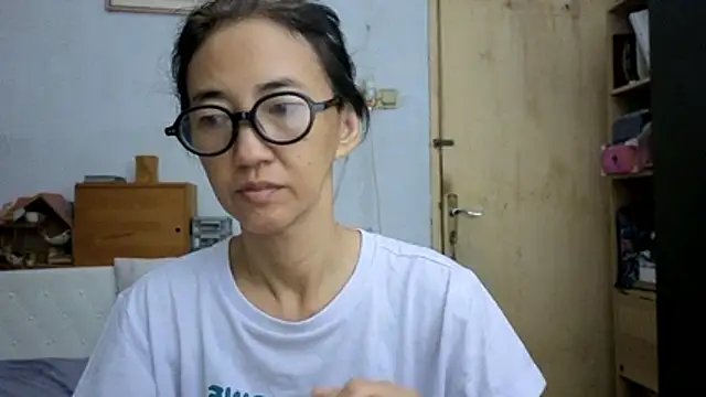 princessD077 online show from May 21, 10:39 pm
