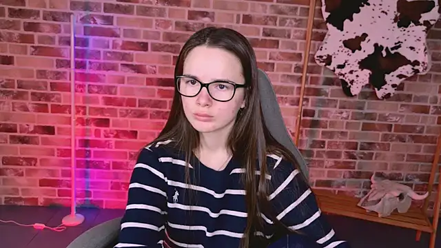 May Bloom online show from March 4, 7:03 am