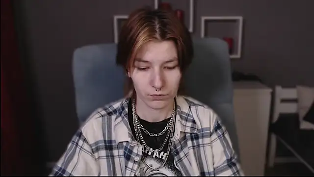 guitarandangell online show from January 12, 11:59 am