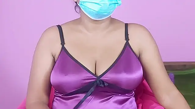 SL queen1 online show from April 17, 4:21 pm