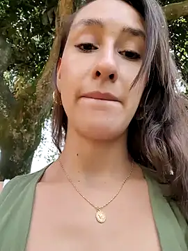 Catalina-Thompson online show from February 5, 3:38 pm