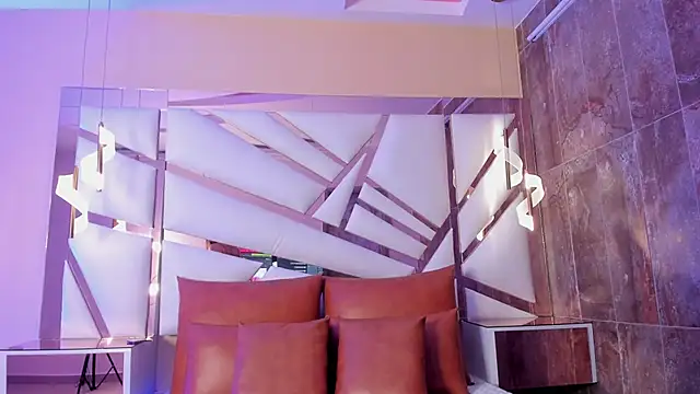 Catalina-Thompson online show from March 26, 12:00 pm