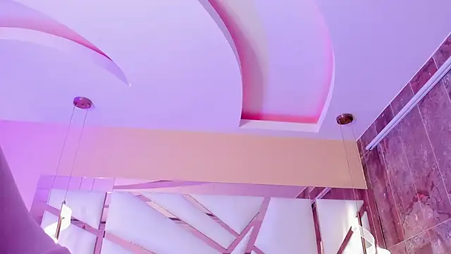 Catalina-Thompson online show from April 1, 11:55 am