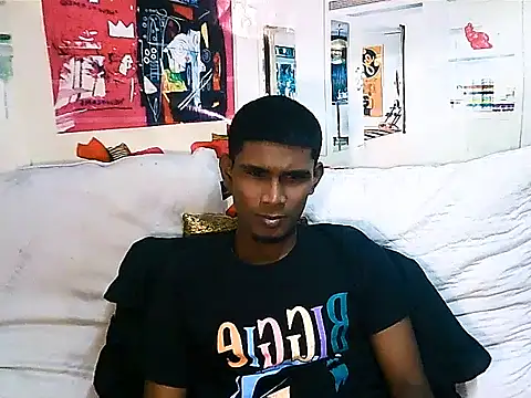 Snapshot of IndianThuggin chatting on July 20, 11:01 am IndianThuggin online show from July 20, 11:01 am