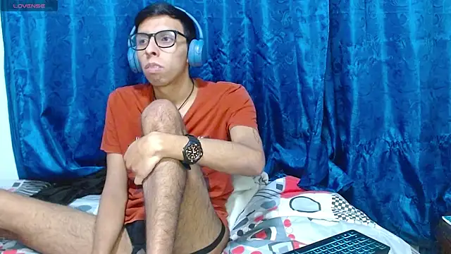 DavTwink3100 online show from April 1, 1:28 am