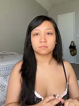babygirlesme online show from June 4, 5:30 pm