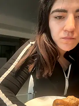 Snapshot of milky_denni chatting on October 24, 4:31 am milky denni online show from October 24, 4:31 am