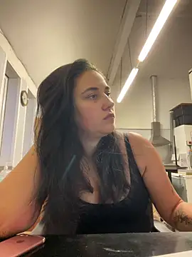 YourFrenchFeliciexo online show from December 18, 4:13 pm