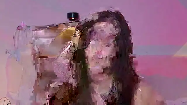 Snapshot of _Tessa_May_ chatting on December 14, 12:16 am Tessa May online show from December 14, 12:16 am