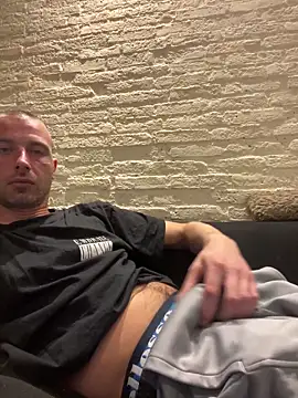 Rotteei1 online show from March 23, 6:56 pm