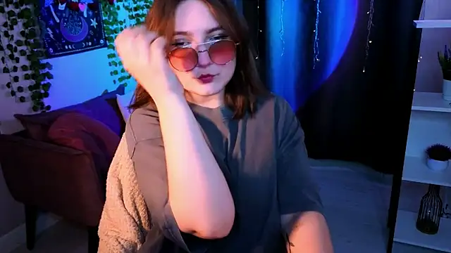 Snapshot of fairy_tara chatting on July 15, 2:44 pm fairy tara online show from July 15, 2:44 pm