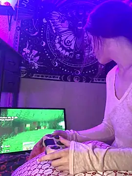 Thedeepwebcutie online show from May 22, 6:31 am
