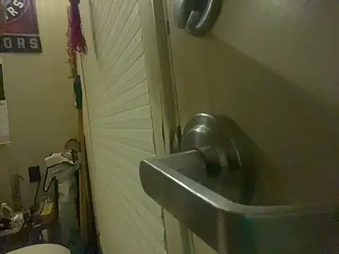 Snapshot of LSDsexslave chatting on February 28, 10:38 am LSDsexslave online show from February 28, 10:38 am