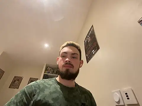 adambigdick97 online show from March 25, 8:48 pm