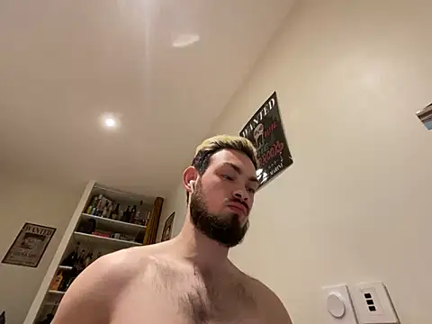 adambigdick97 online show from April 12, 6:35 pm