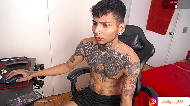 nathan aress6666 online show from April 11, 7:40 pm