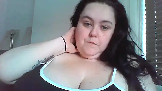 Maya 29x online show from July 17, 12:01 pm