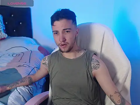 Snapshot of MacallanFtm chatting on March 4, 4:57 pm MacallanFtm online show from March 4, 4:57 pm