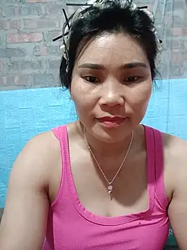Snapshot of Bear_bear0 chatting on July 1, 10:50 am Bear bear0 online show from July 1, 10:50 am