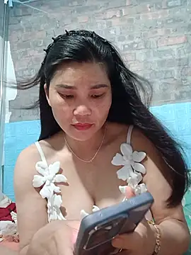 Snapshot of Bear_bear0 chatting on July 15, 7:52 pm Bear bear0 online show from July 15, 7:52 pm