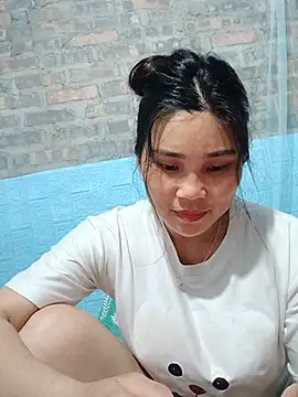 Snapshot of Bear_bear0 chatting on July 19, 11:14 am Bear bear0 online show from July 19, 11:14 am