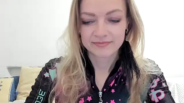 Salionne online show from March 17, 7:17 pm