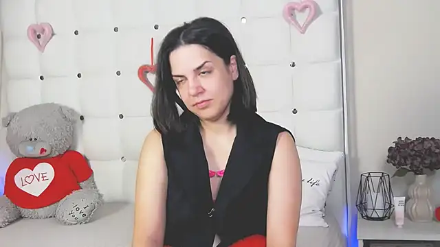 Snapshot of AlsouKass chatting on June 26, 6:29 am AlsouKass online show from June 26, 6:29 am