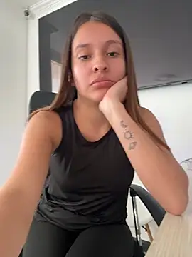 Talia Bonet online show from May 13, 4:37 pm