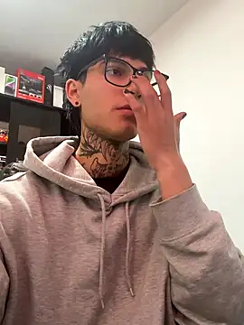 Snapshot of sflps chatting on November 10, 4:28 pm sflps online show from November 10, 4:28 pm