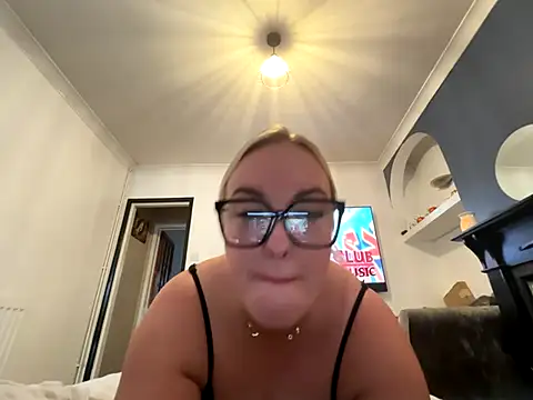 Jenna-LeeXX online show from November 6, 11:00 am