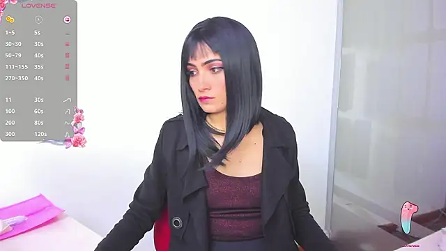 chloehanna online show from March 6, 1:40 pm