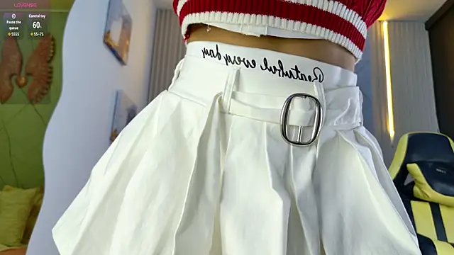 Sara swift9 online show from February 6, 8:12 pm