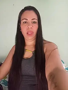 LeilaTaylor online show from November 7, 1:11 pm