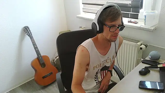 StephPra94 online show from June 24, 4:50 pm