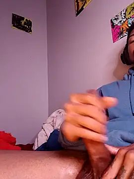 BigPrettyDick777 online show from February 18, 6:42 am