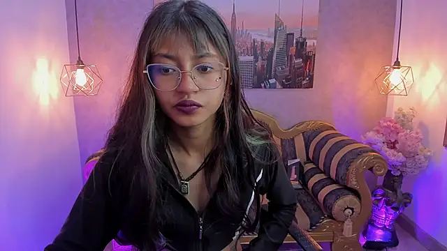 Snapshot of Noa_clk chatting on November 12, 3:40 am Noa clk online show from November 12, 3:40 am