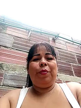 Snapshot of mother2-divorced chatting on June 16, 1:36 pm mother2-divorced online show from June 16, 1:36 pm