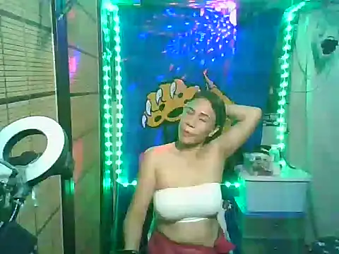 honeykoh online show from July 13, 1:36 pm
