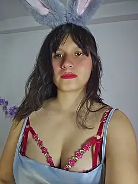 Snapshot of Kitty_Kalifa chatting on June 19, 7:39 pm Kitty Kalifa online show from June 19, 7:39 pm