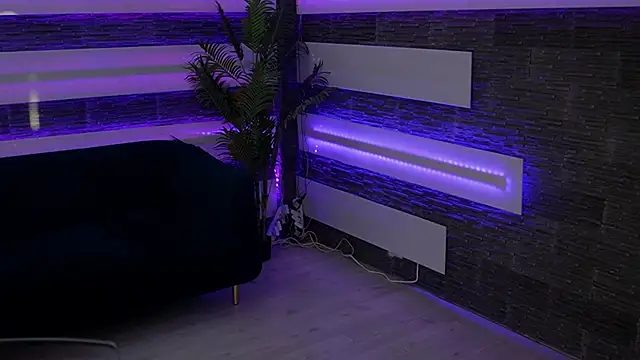 SexyCelline online show from April 17, 4:15 am