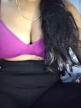 Ezabelljohn online show from May 15, 11:34 pm