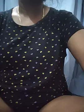 Snapshot of Ezabelljohn chatting on July 25, 7:06 am Ezabelljohn online show from July 25, 7:06 am