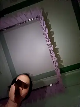 LylyCii69 online show from October 30, 1:34 pm