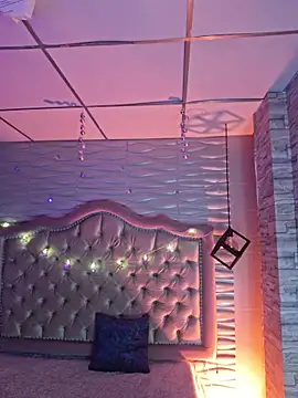 Roxanne Han online show from February 23, 11:51 am