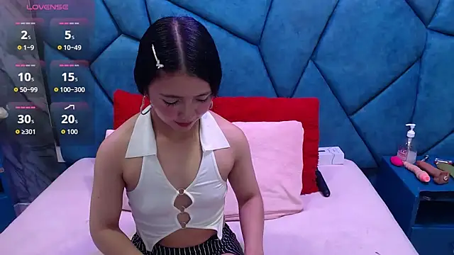 JulietaDiamond online show from April 19, 3:28 am