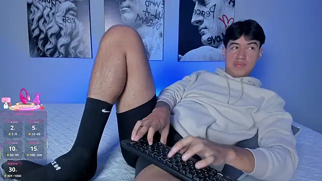 Snapshot of PabloCast_ chatting on January 12, 12:54 pm PabloCast online show from January 12, 12:54 pm