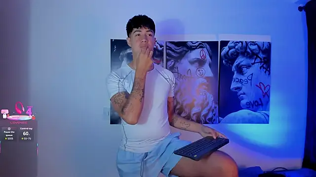 Snapshot of PabloCast_ chatting on March 29, 12:21 am PabloCast online show from March 29, 12:21 am